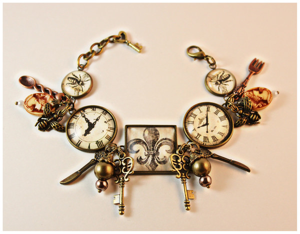 Necklace by Angela Venable